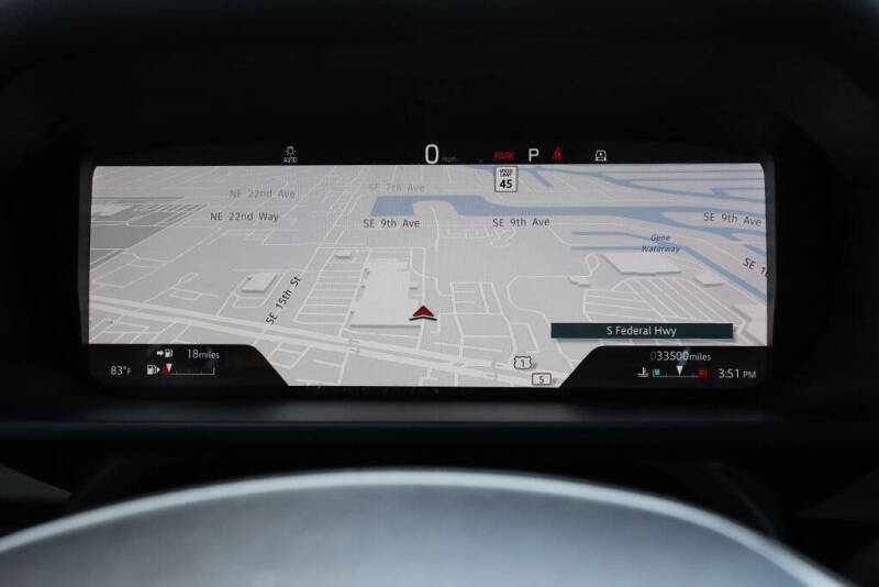 2021 Land Rover Defender 110 SE