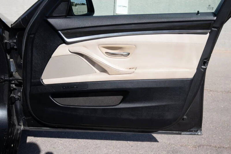 2011 BMW 5 Series 535i