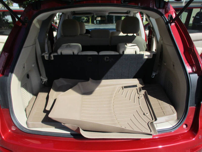 2016 Nissan Pathfinder SV