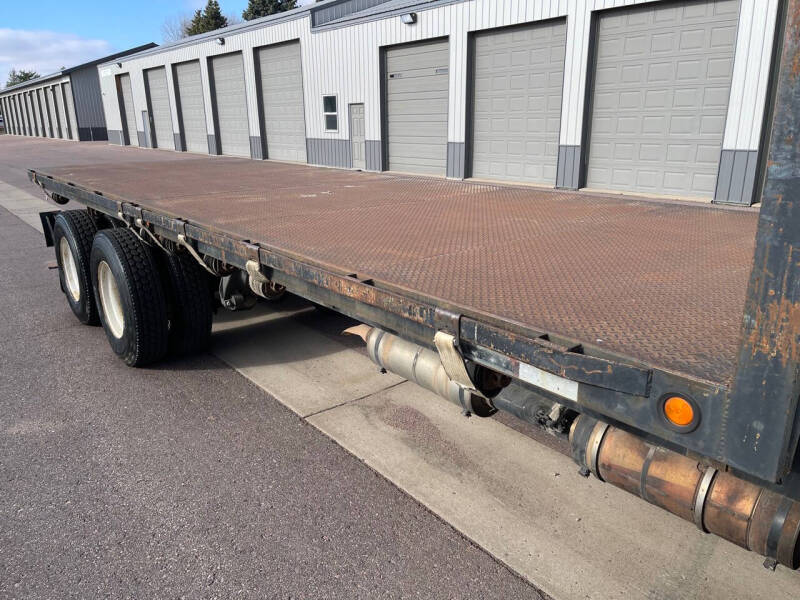 2012 Freightliner Business class M2