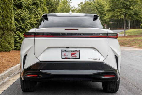 2023 Lexus RZ 450e Luxury