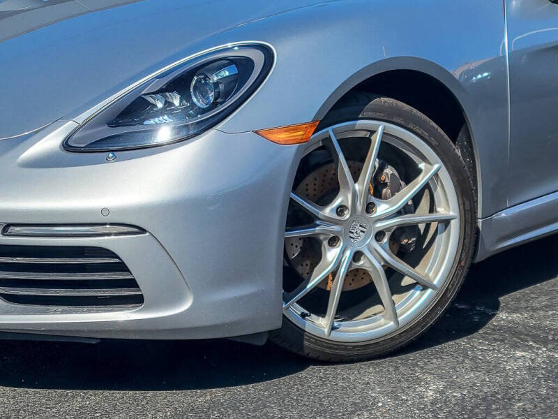 2017 Porsche 718 Cayman