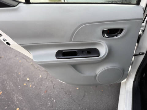 2012 Toyota Prius c One