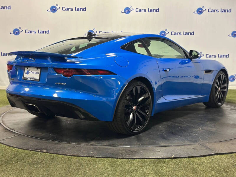 2019 Jaguar F-TYPE P300