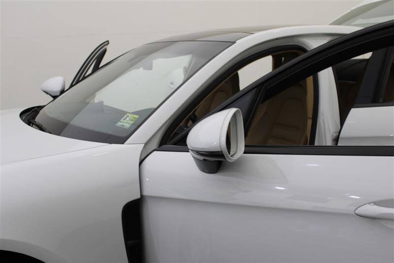 2017 Porsche Panamera