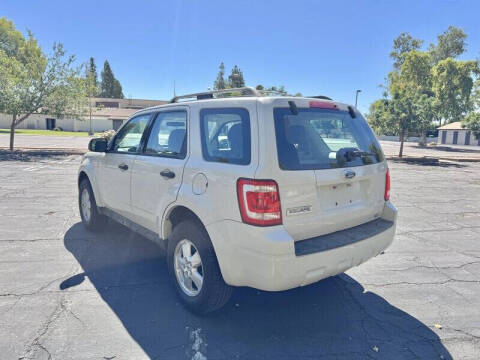 2009 Ford Escape XLS