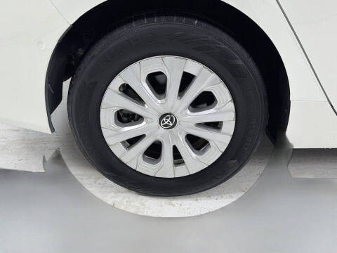 2020 Toyota Prius LE