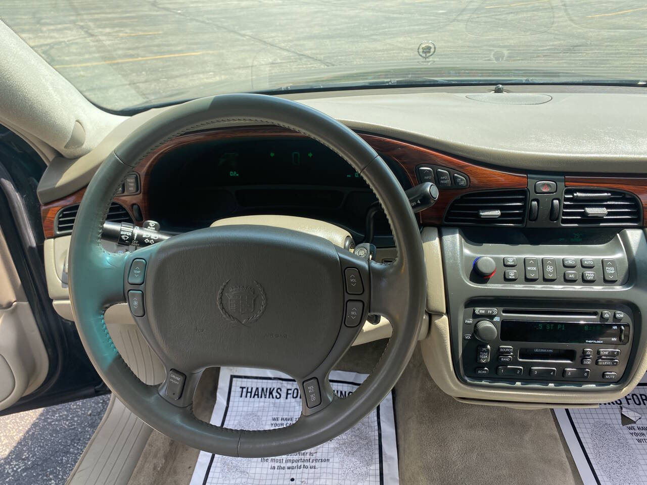 Green 2000 Cadillac DeVille Base 4dr Sedan 28