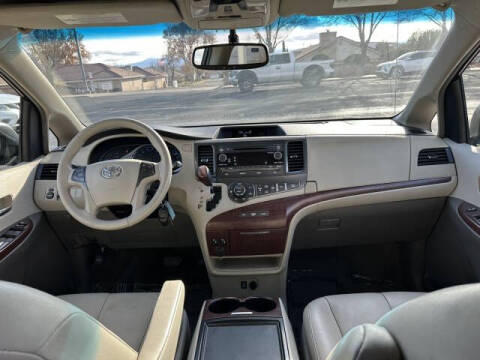 2012 Toyota Sienna