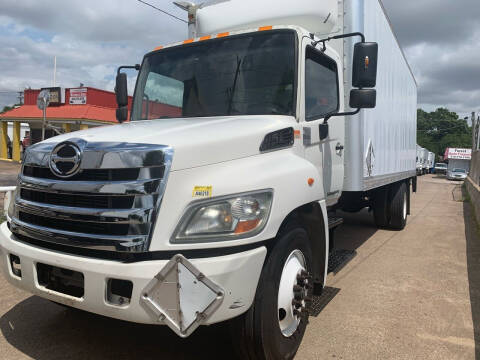 2013 Hino 258