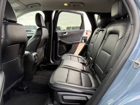 2024 Ford Escape Platinum