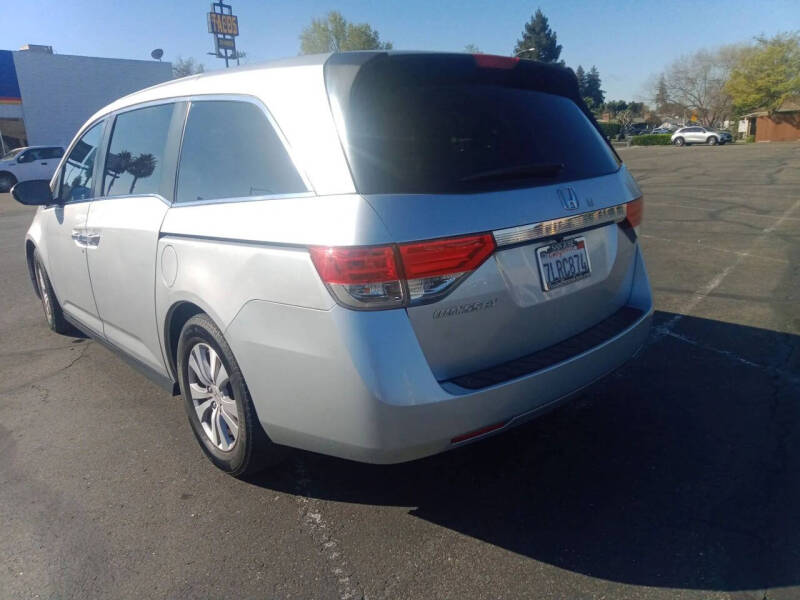2015 Honda Odyssey EX-L - Photo 6