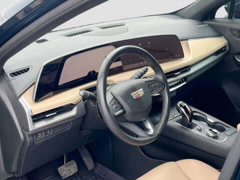 2024 Cadillac XT4 Luxury