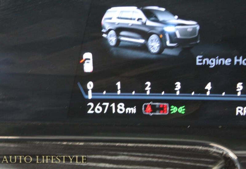 2023 Cadillac Escalade Sport