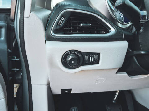 2021 Chrysler Pacifica Touring