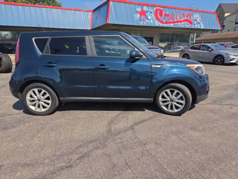 2017 Kia Soul +