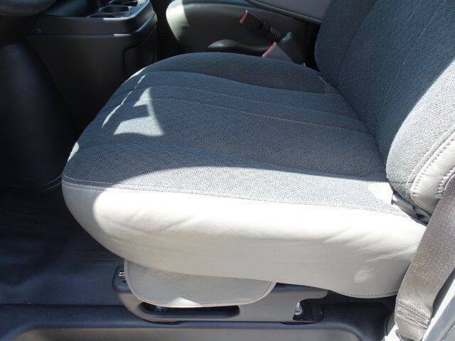 2024 Chevrolet Express 2500
