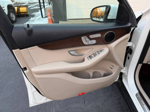 2021 Mercedes-Benz GLC GLC 300 4MATIC