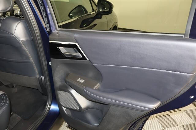 2023 Mitsubishi Outlander SE