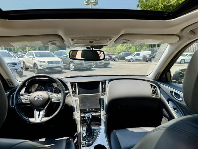 2021 Infiniti Q50 Luxe