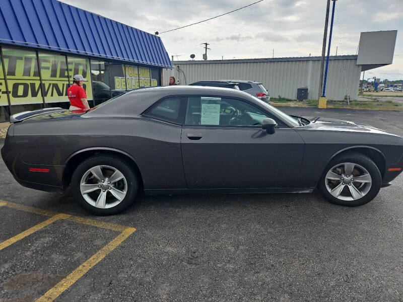 2021 Dodge Challenger SXT