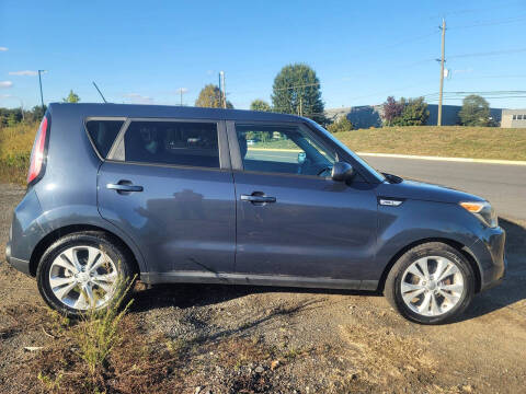 2015 Kia Soul +