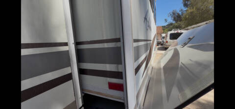 2003 Winnebago Adventurer