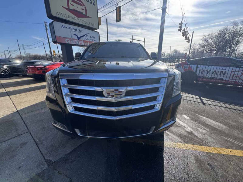 2016 Cadillac Escalade Luxury Collection