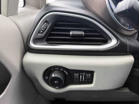 2018 Chrysler Pacifica Touring L