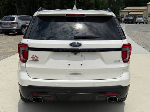 2017 Ford Explorer Sport