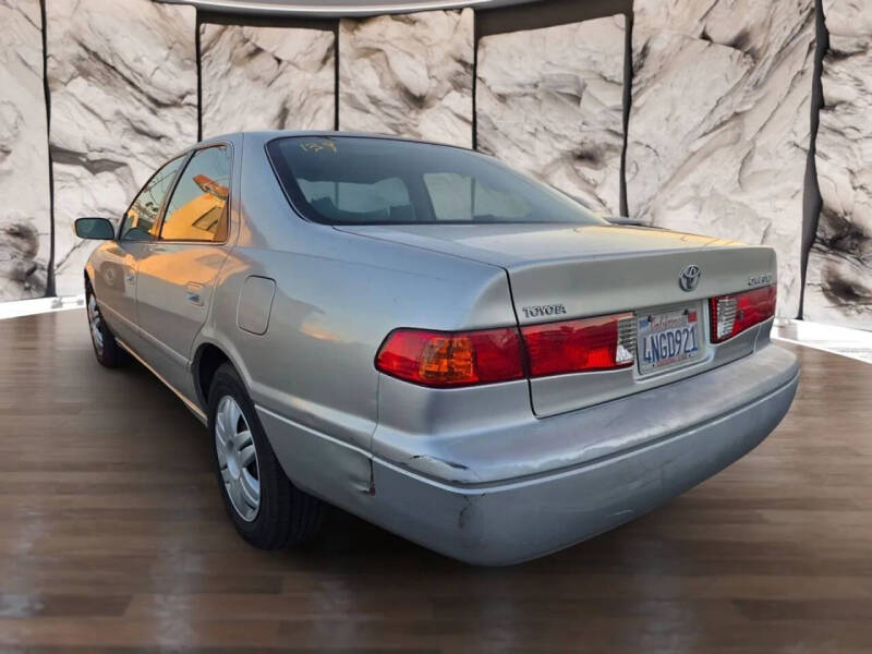2000 Toyota Camry LE
