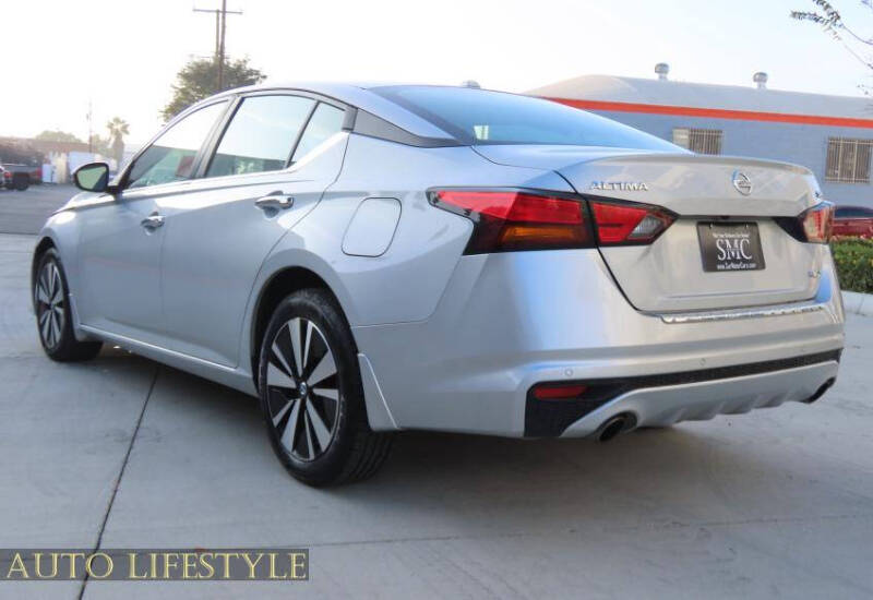 2021 Nissan Altima 2.5 SV