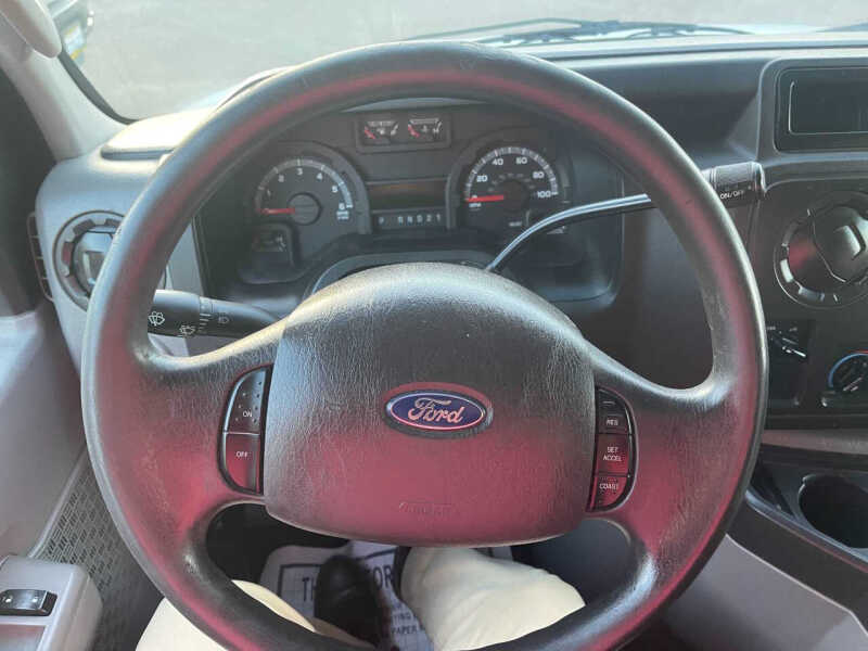 2013 Ford E-Series E-150