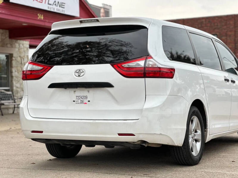 2015 Toyota Sienna L 7-Passenger
