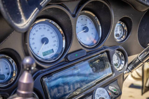 2011 Harley-Davidson FLHXI