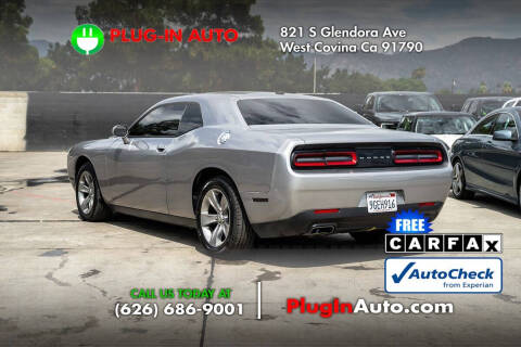 2017 Dodge Challenger SXT