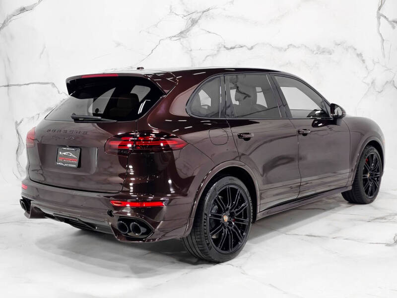 2016 Porsche Cayenne GTS