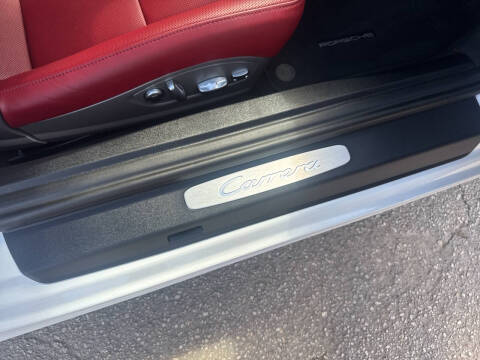 2017 Porsche 911 Carrera