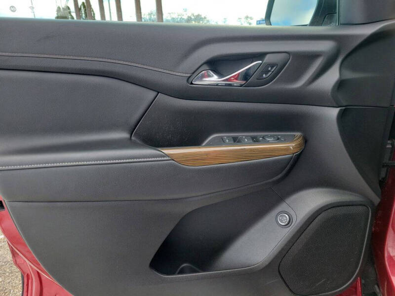 2023 GMC Acadia SLE