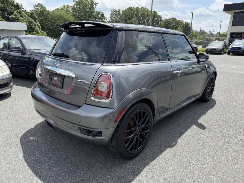 2010 MINI Cooper John Cooper Works