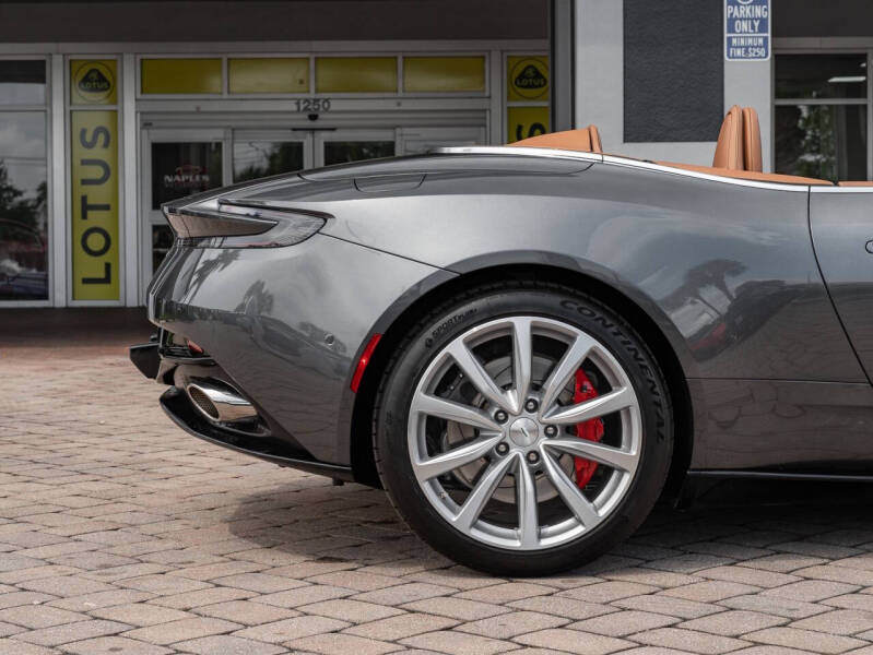 2019 Aston Martin DB11 Volante