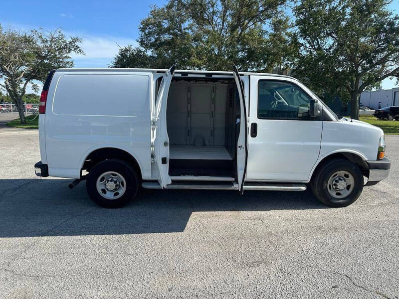 2024 Chevrolet Express 2500