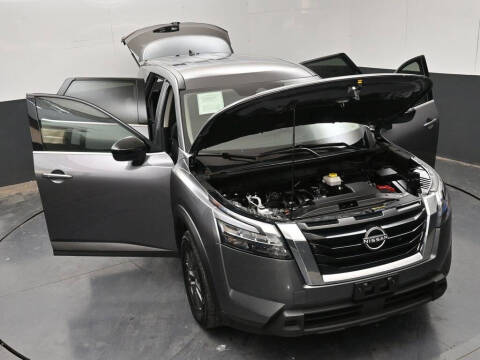 2023 Nissan Pathfinder S