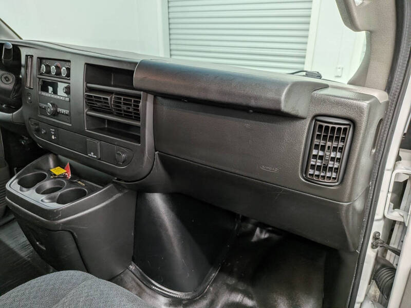 2021 Chevrolet Express 2500