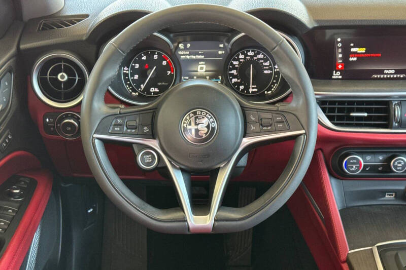 2019 Alfa Romeo Stelvio Ti
