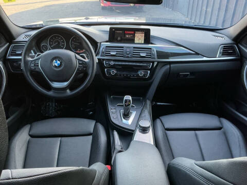 2018 BMW 3 Series 330i