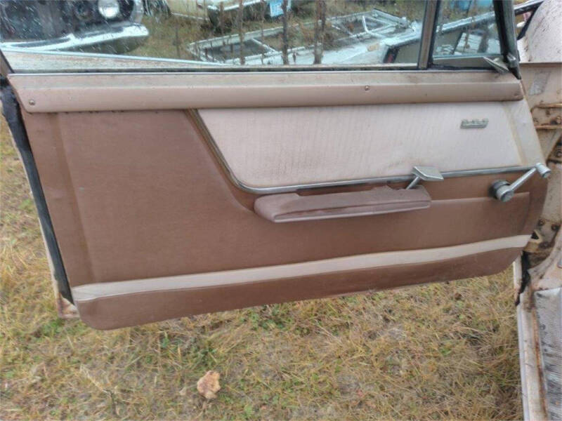 1961 Chrysler 2 DR-Hardtop