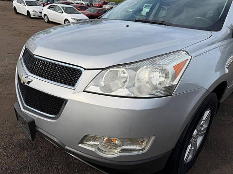 2011 Chevrolet Traverse LT