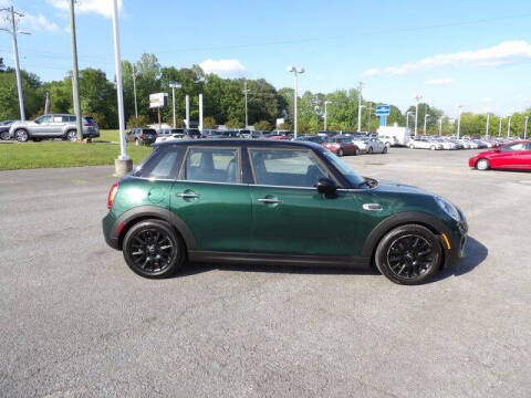 2017 MINI Hardtop 4 Door Cooper