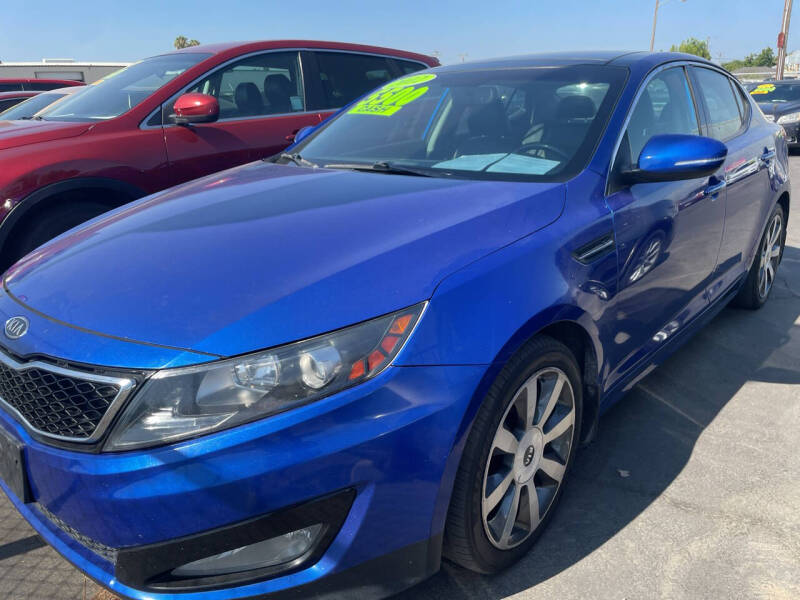 2012 Kia Optima for sale at Neri's Auto Sales in Sanger CA